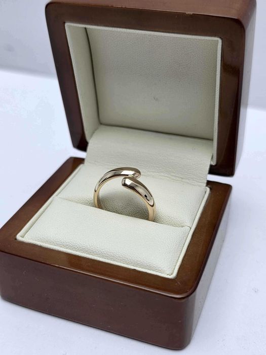 Śliczny Złoty Pierścionek 4.53G 585 14R