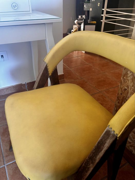 Mesa de maquilhagem com cadeira