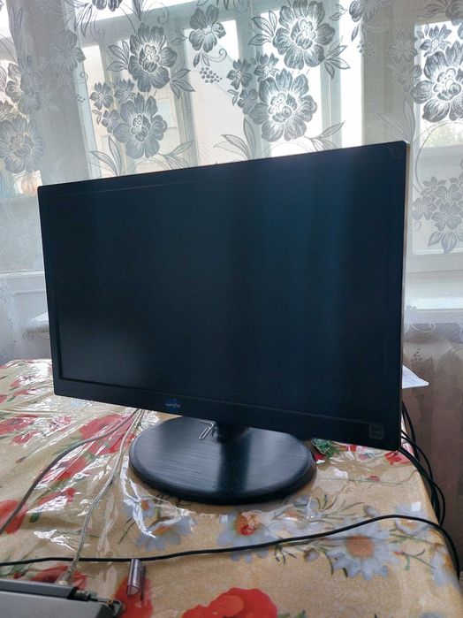 Монітор LG 19 дюйм