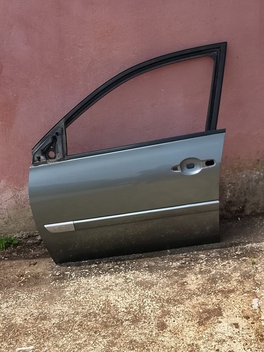 Porta Portas Frente Renault Megane II Carro ou Carrinha 2003 a 2008 (PORTA NUA)