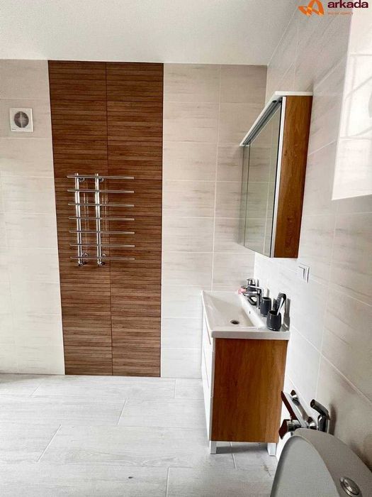 Продам 2 нових будинки на 12сотках в елітному районі.Драгомирчани.