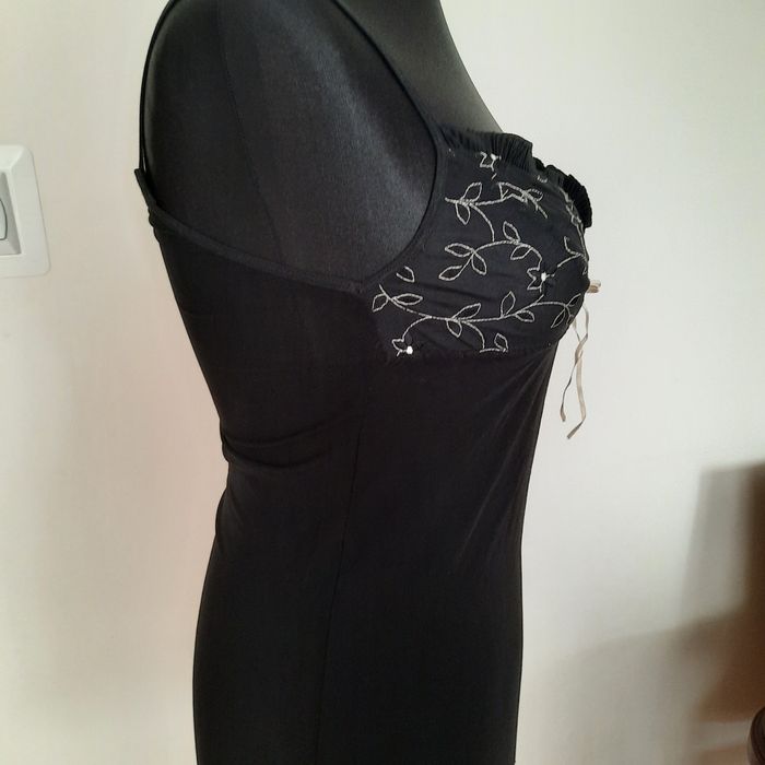 Czarna koszulka do spania