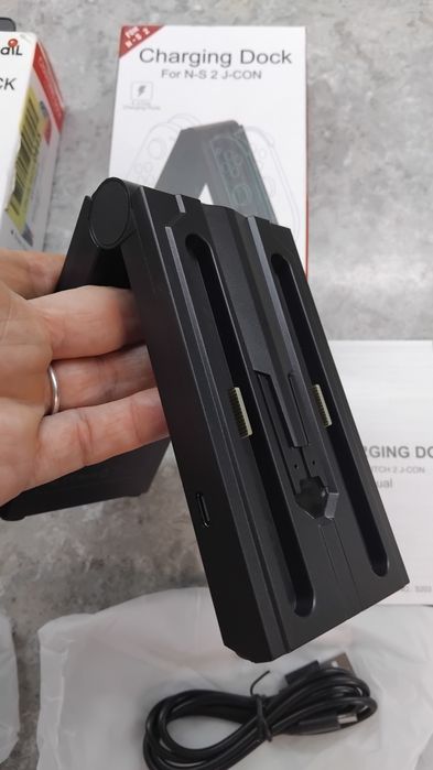 зарядні док-станції для контролерів Nintendo Switch.