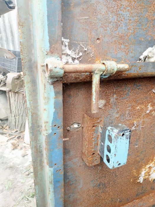 Двери металлические