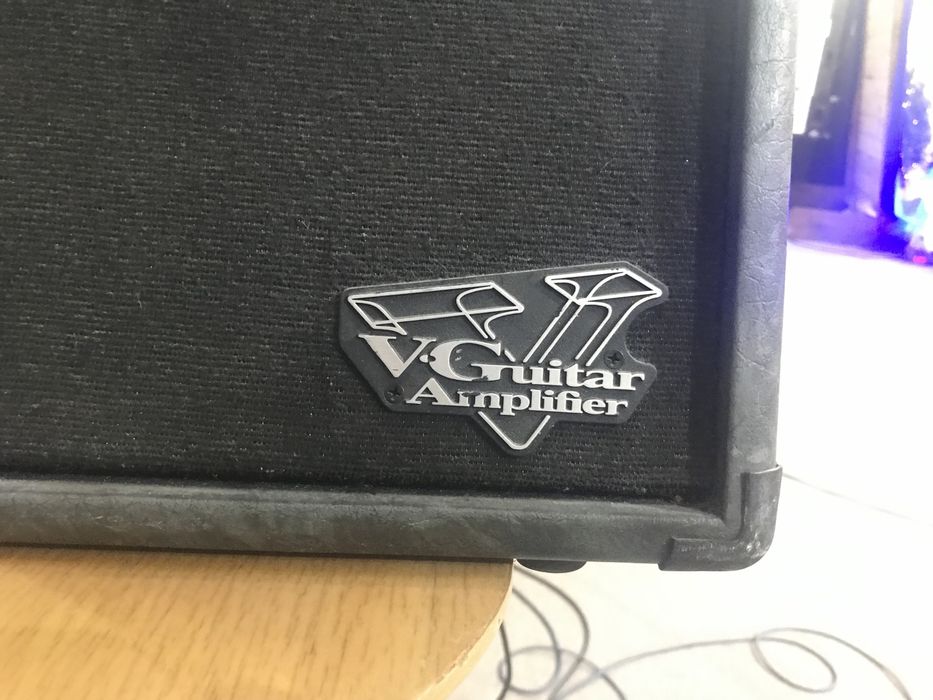 Комбік гітарний Roland