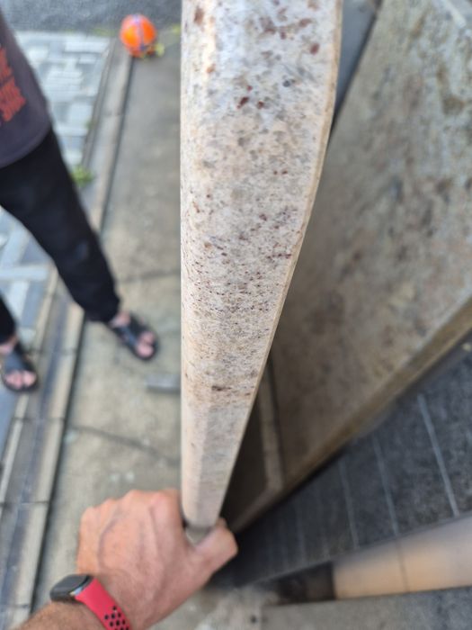 Blat stołu granit