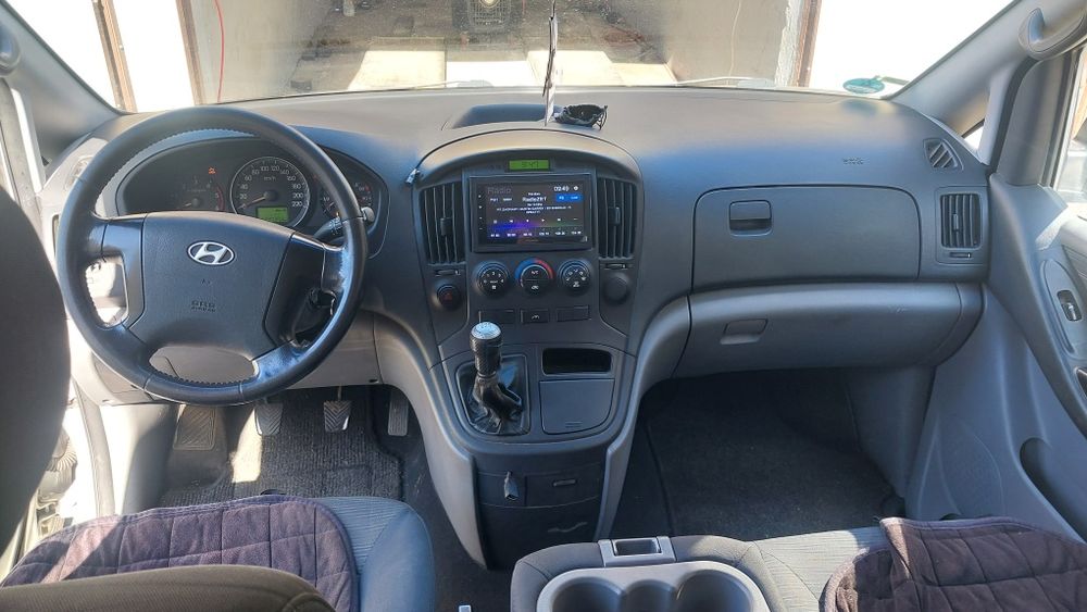 Hyundai H 300 2,5 CRDI 2008 r. Brygadówka 6 osobowa. Hak.