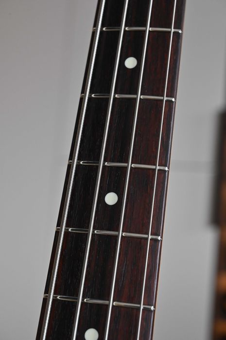 Fender Japan Precision Bass z lat 90, CAR, lekki 3,8 kg, gitara basowa precel