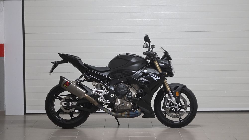 BMW  S 1000 R Akrapovic titanium