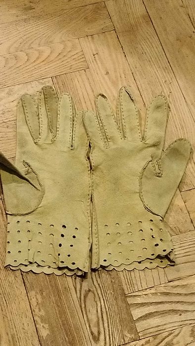 Zamszowe rękawiczki damskie limonkowe