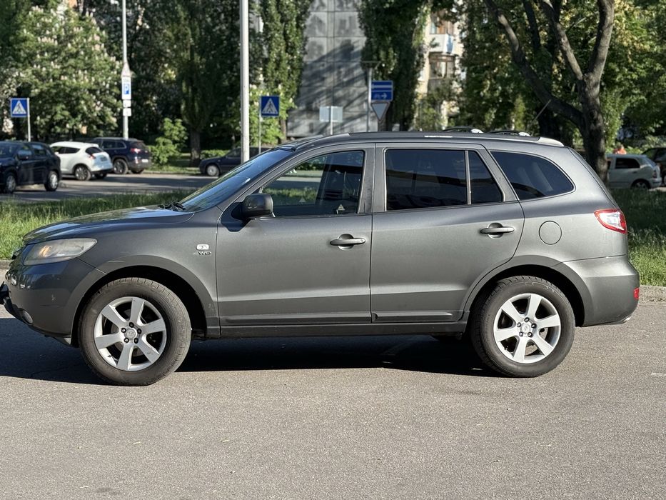 Продам хундай сантафе 2, дізель 4*4, повністю обслежений
