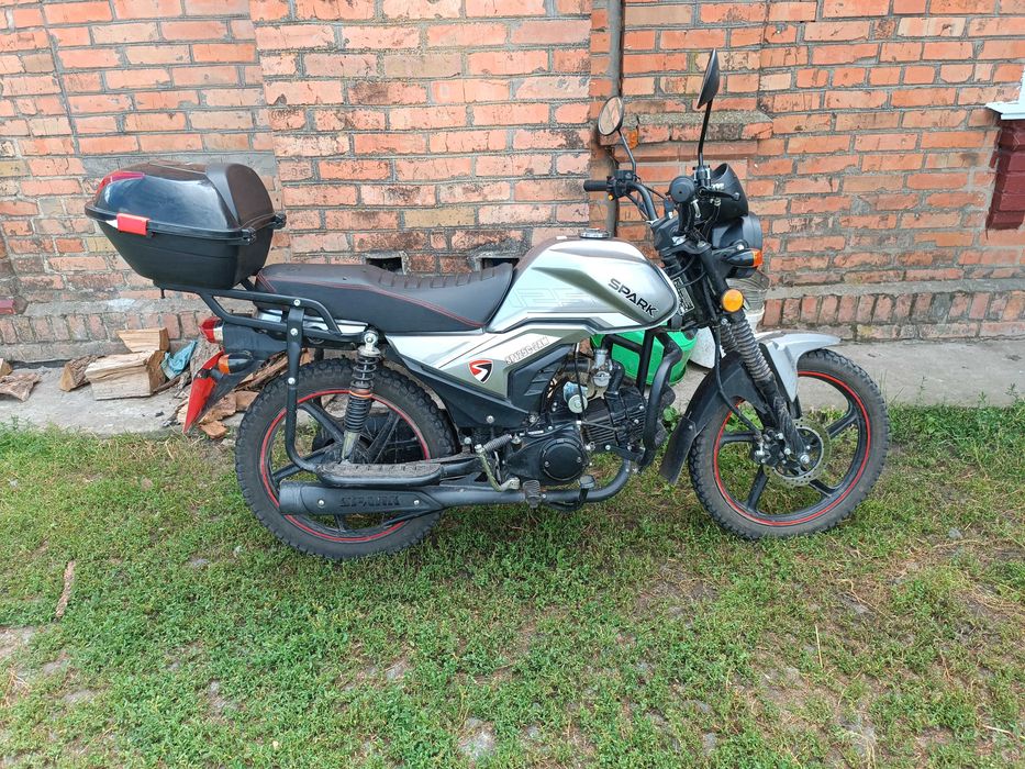 Продам мотоцикл спарк 125