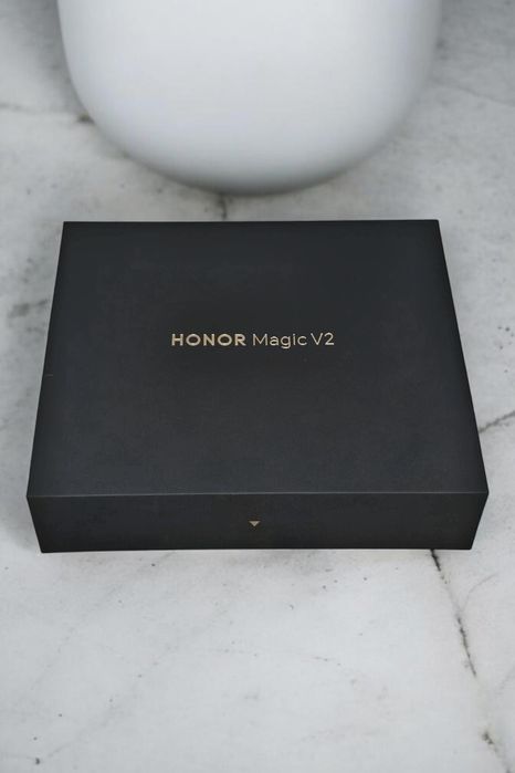 Honor Magic V2 16 GB / 512 GB 5M NOWY  Gwarancja 04.2028
