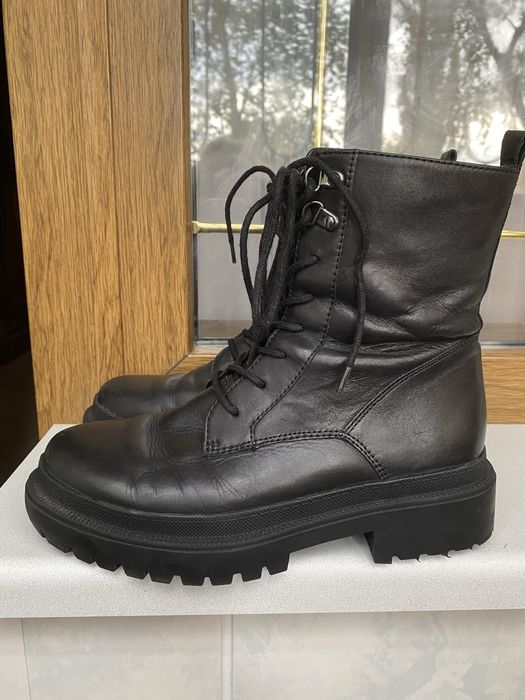 Натуральна шкіра жіночі  демі ботинки 39,5 розмір бв