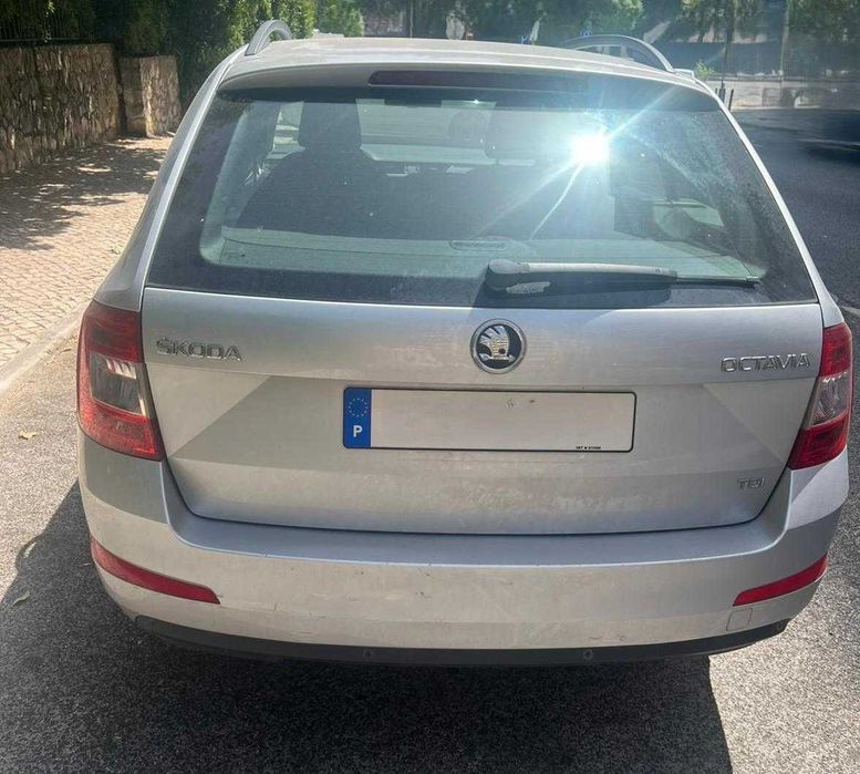 Venda de Viatura Skoda Octavia