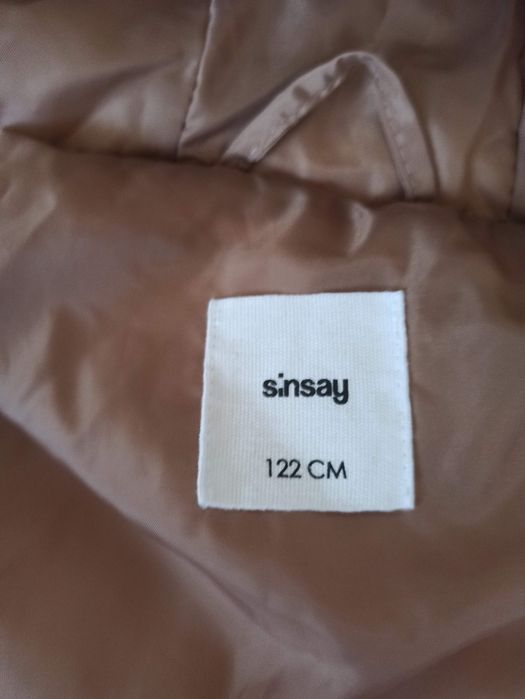 Нова демісезонна куртка пальто для дівчинки 122-128