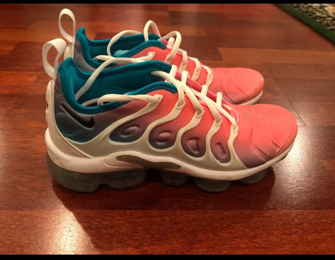 Lava glow cheap vapormax plus