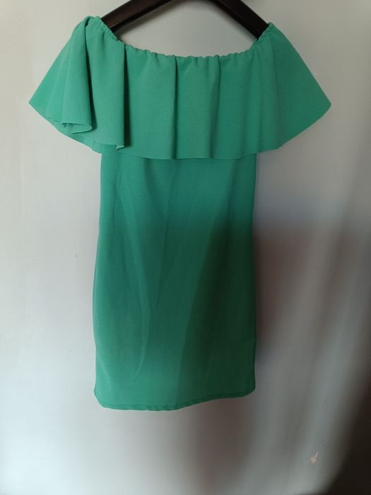 Sprzedam sukienki i buty garnitur