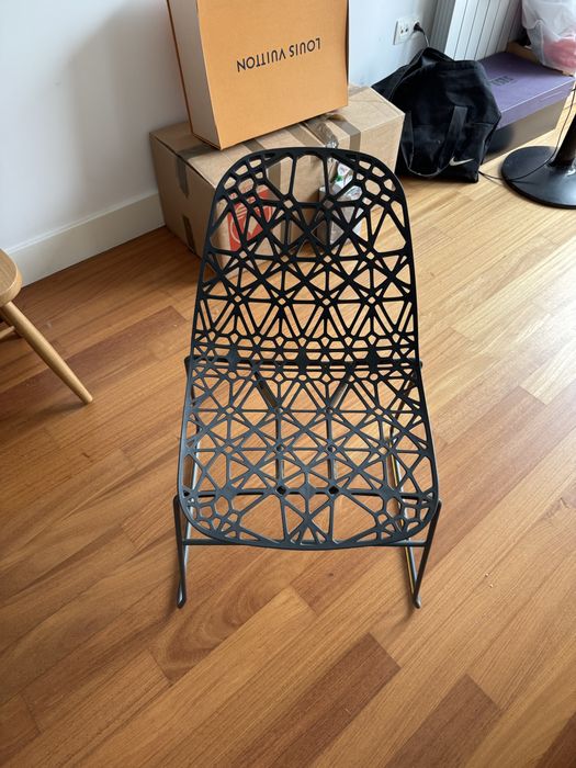 Cadeira tipo eames