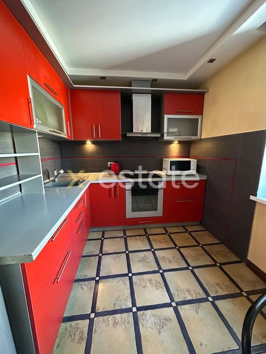 Стильна та простора 3-кімнатна квартира — вул. Варшавська