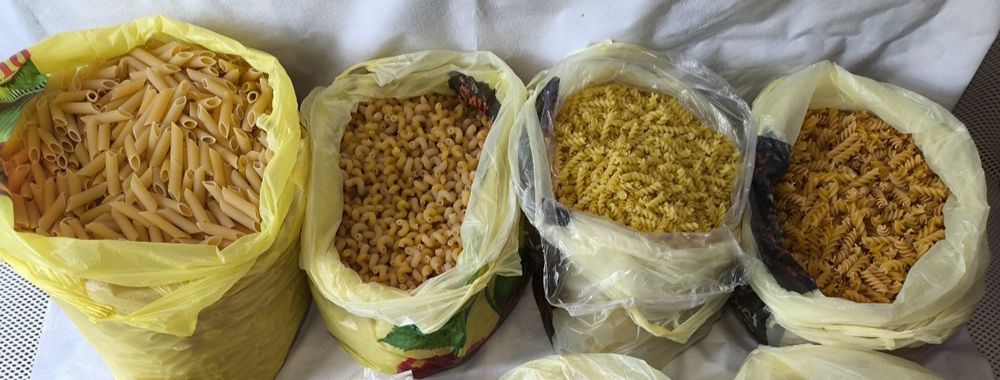 Спагетті, рис басматі, пластивці вівсяні, консерви, макорони