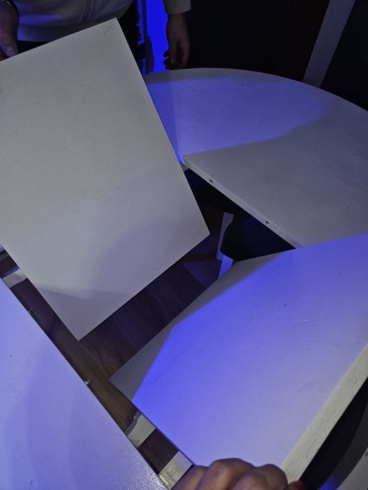 Drewniany stół rozkładany + 4 krzesła