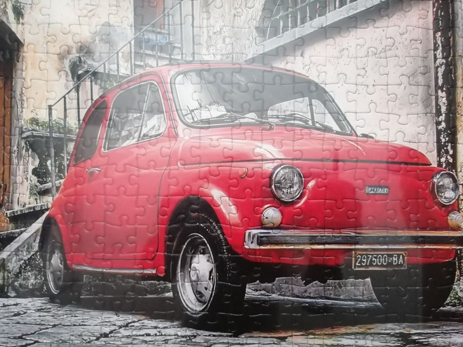 Quadro, com puzzle de carro vermelho