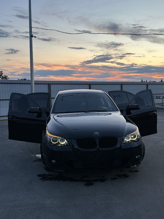 BMW  E60  2003 г  3л дизель