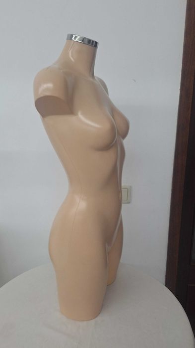 Manequim de mulher 87cm
