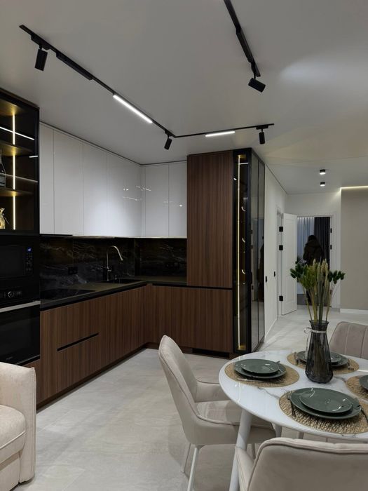 Продам двокімнатну квартиру з ремонтом жк MANHATTAN