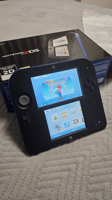 Nintendo 2ds com caixa