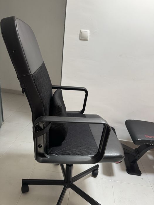 Cadeira de Escritório IKEA + Almofada Lombar