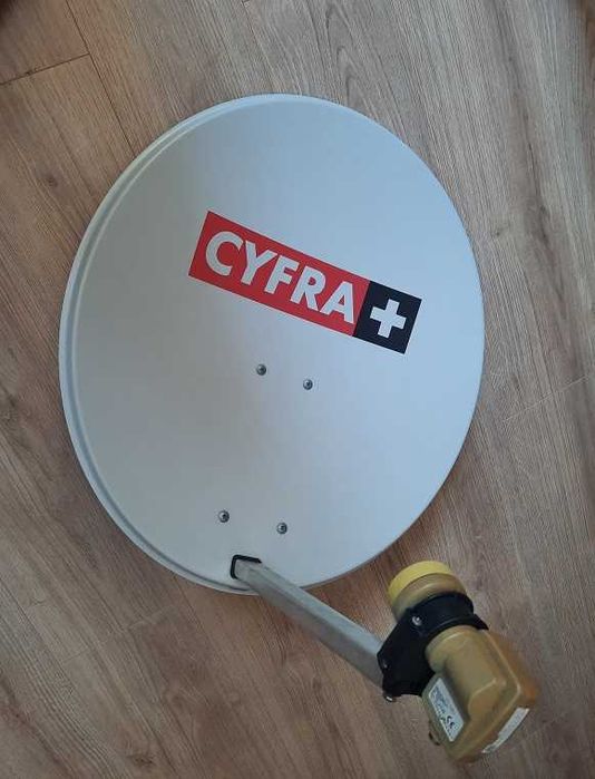 Antena satelitarna
