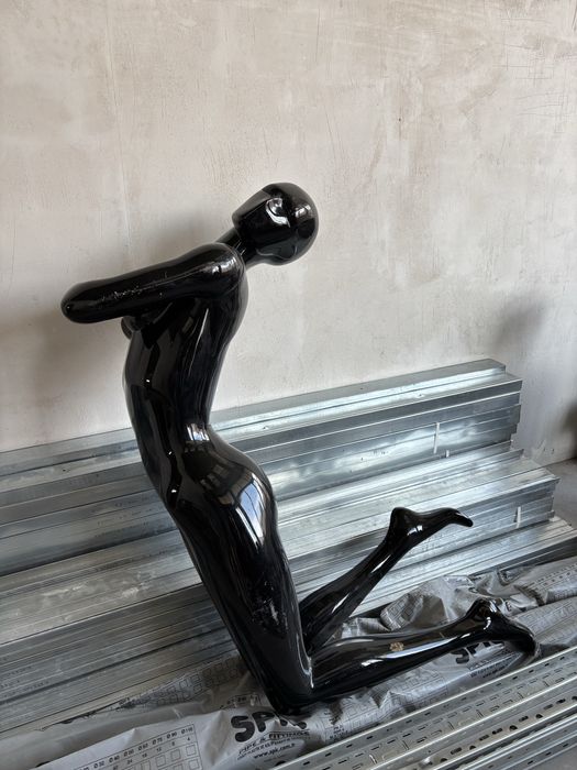 Продам манекены для магазина одежды