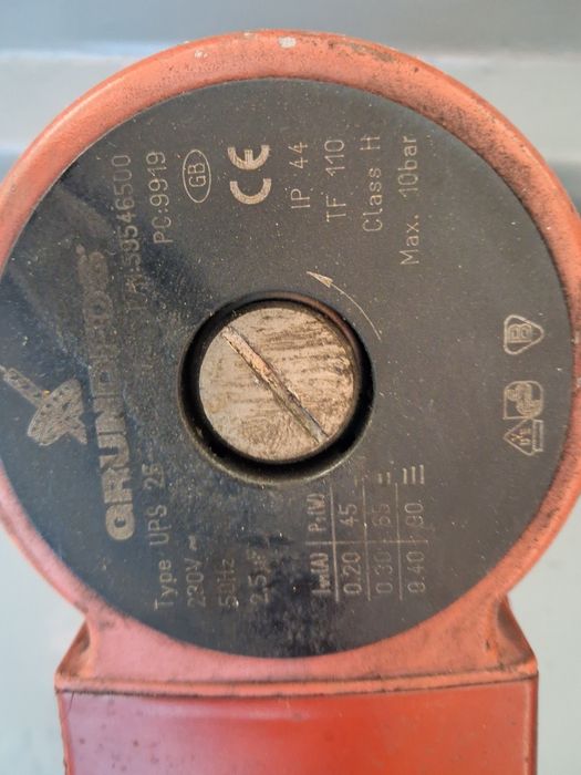 Pompka do pieca grundpos