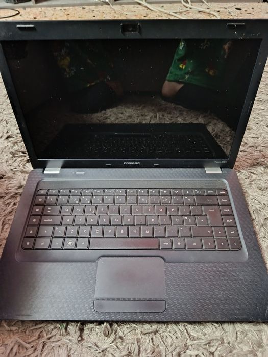 Vendo 2 PCs portateis