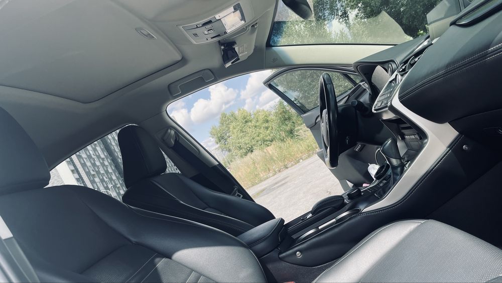 Надійний Lexus nx 200t