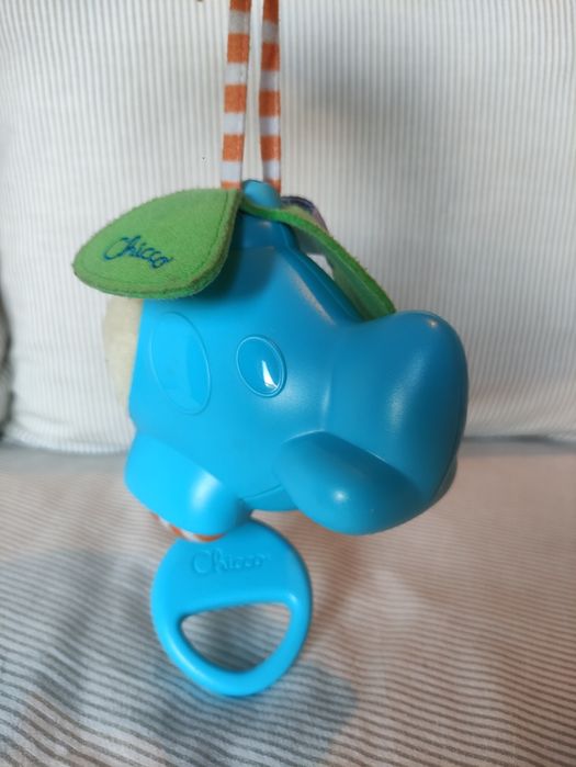 Brinquedo com música Chicco