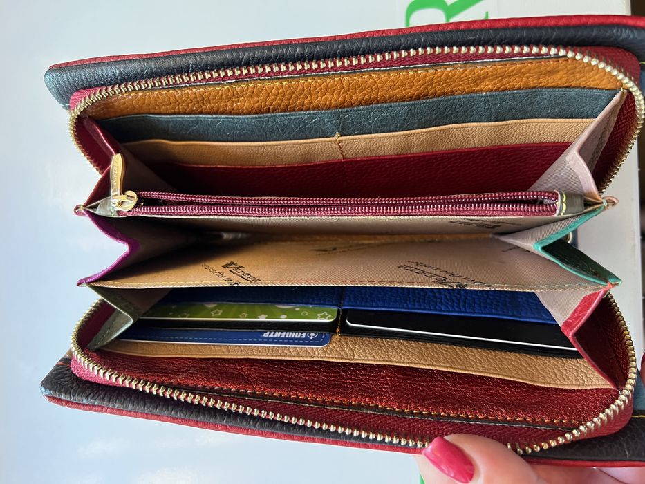 Кожаные кошельки