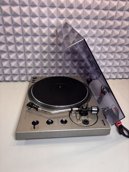 Gramofon Technics SL 1600