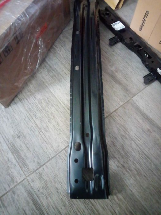 Усилитель бампера Camry 70 Lexus ES NX RX RAV 4 Venza