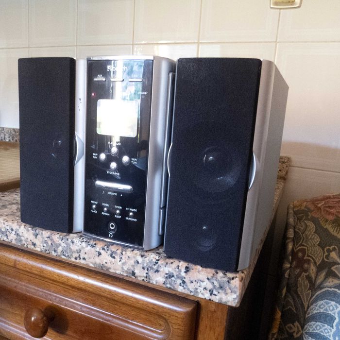 Rádio + Colunas Bench KH 2233!