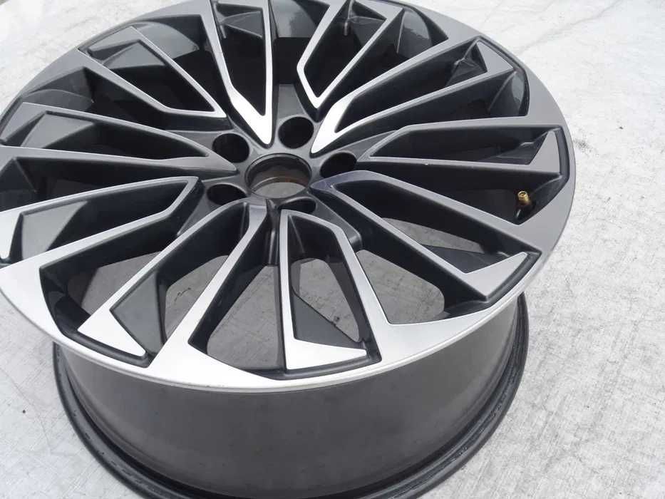 felga aluminiowa audi a7 c8 ii 2 4k8 s-line 19 " 4k8,601,025,t