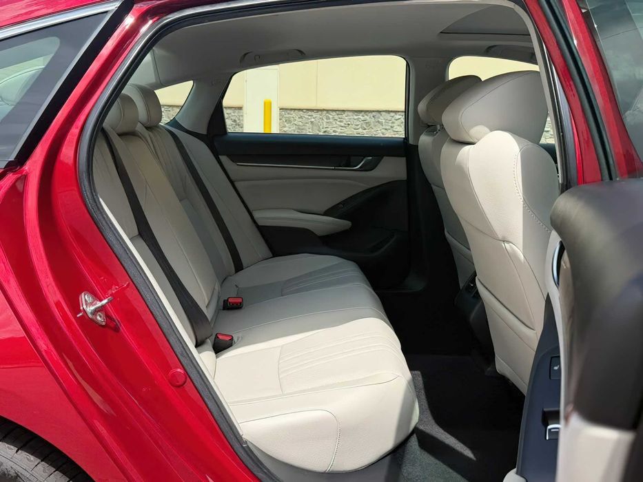 Honda Accord Touring      2019