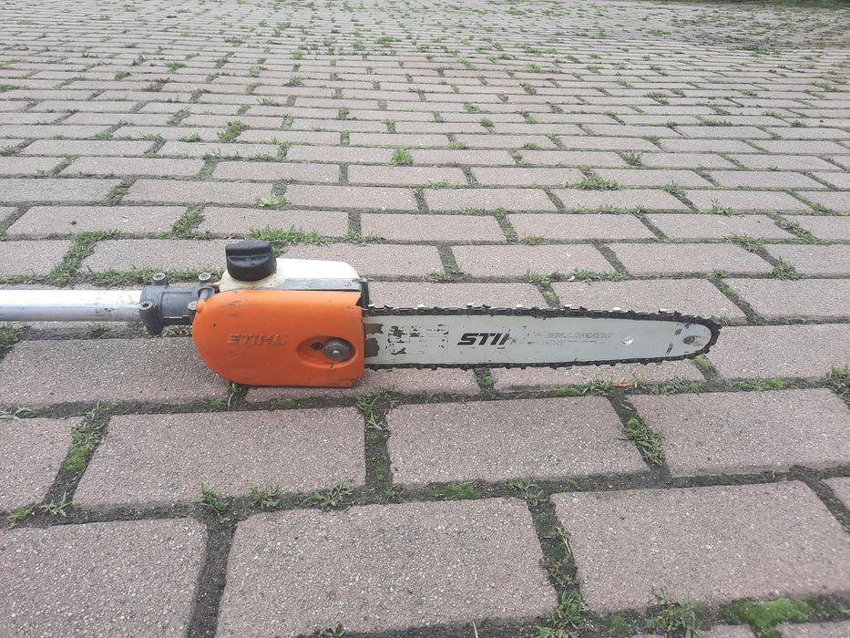 Pila stihl Ht KM 130 na wysięgniku podkrzesywarka