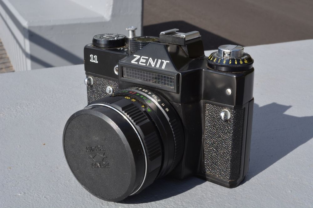 Camara Zenit 11.