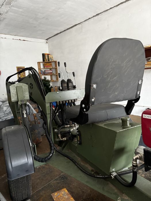 Мініекскаватор МД-2