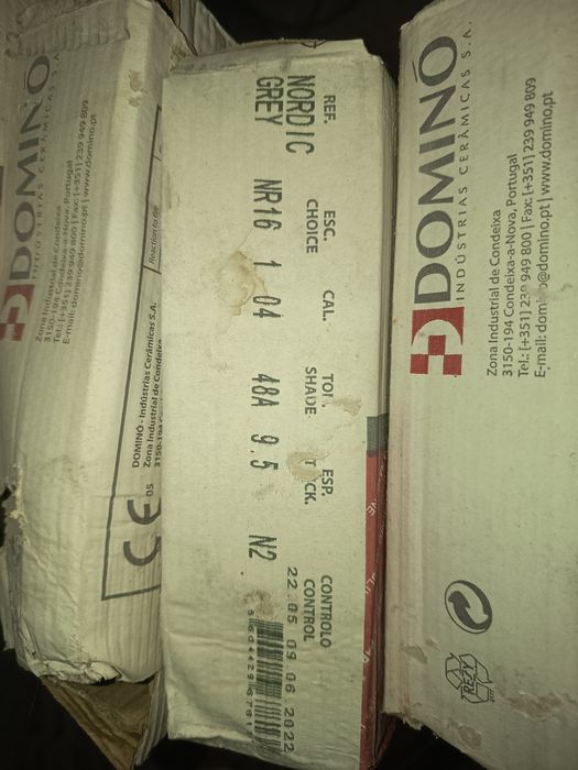 Pavimento cerâmico