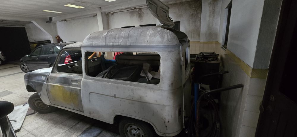 Renault 4f para restauro