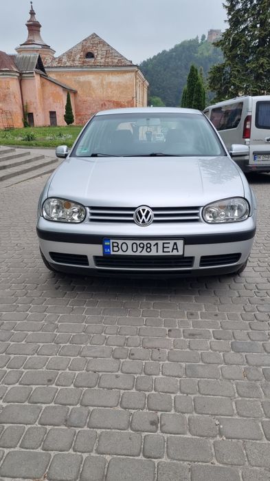 Volkswagen GOLF 4 1.4 2002p